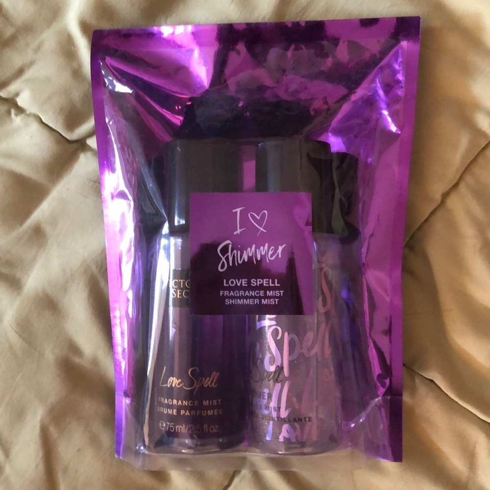 2/$12 ❤️Love Spell frangrance & shimmer mist 💜
